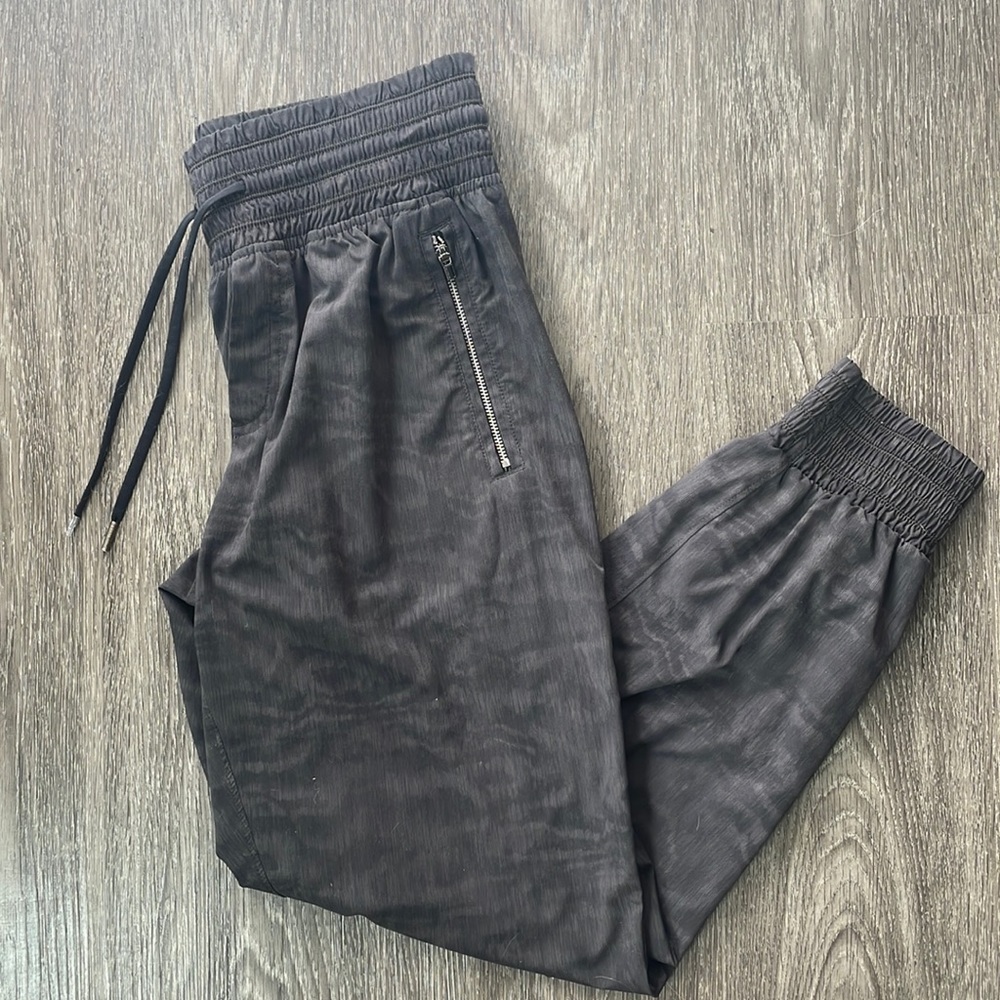 ✨SOLD✨ Camden Printed Jogger